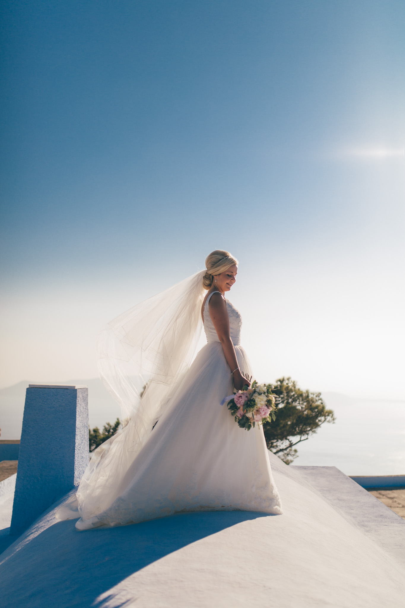 destination wedding photographer santorini