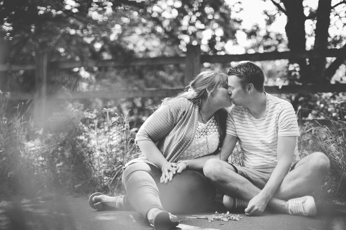 laura_sam_engagement_shoot_tonteg_miskin_manor_wedding_rachel_lambert_photography_ 17