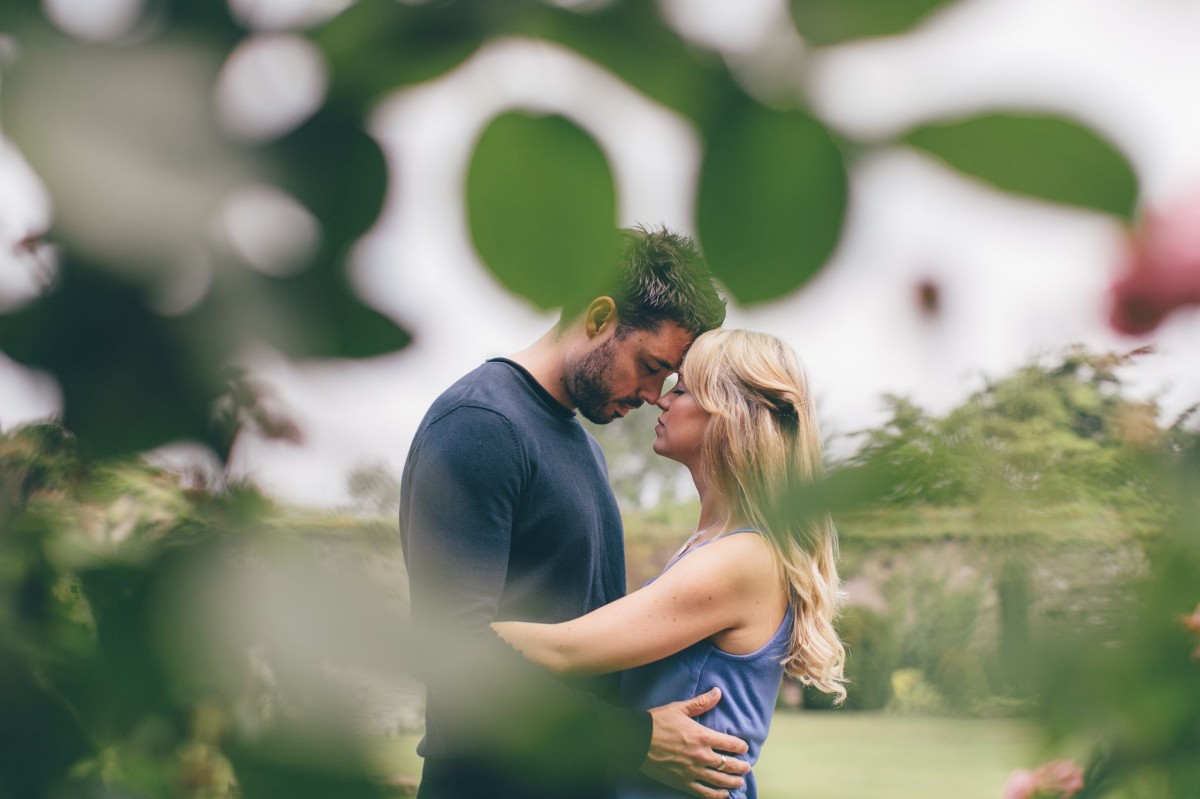 rachel_lambert_photography_welsh_wedding_photographer_harriet_dean_engagement_shoot_caldicot_castle_lower_slaughter_manor_house_ 20