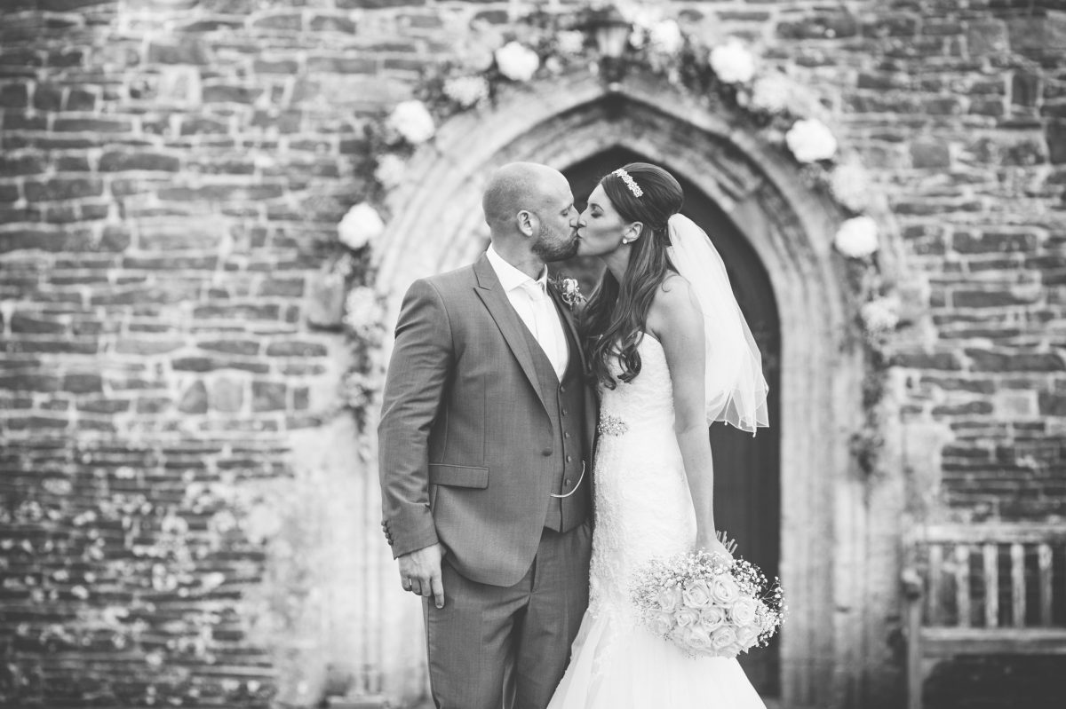 welsh_wedding_photographer_rachel_lambert_photography_decourceys_cardiff_rhiannon_gavin_ 42