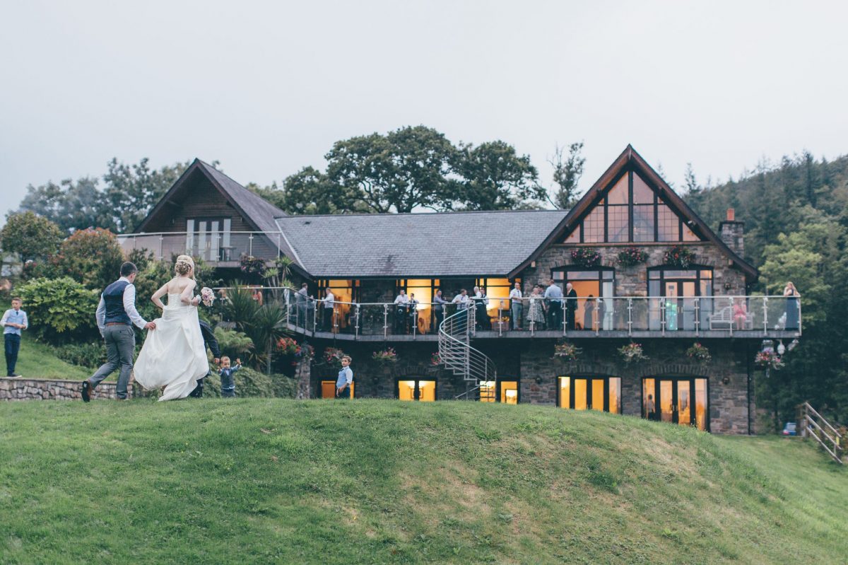 welsh_wedding_photographer_rachel_lambert_photography_canada_lake_lodge_michaela_haydn_ 100