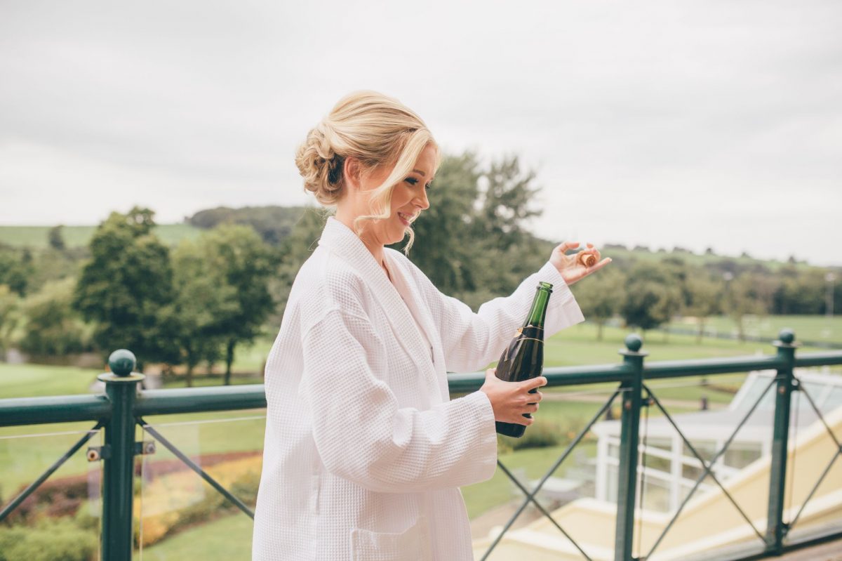welsh_wedding_photographer_rachel_lambert_photography_canada_lake_lodge_michaela_haydn_ 18