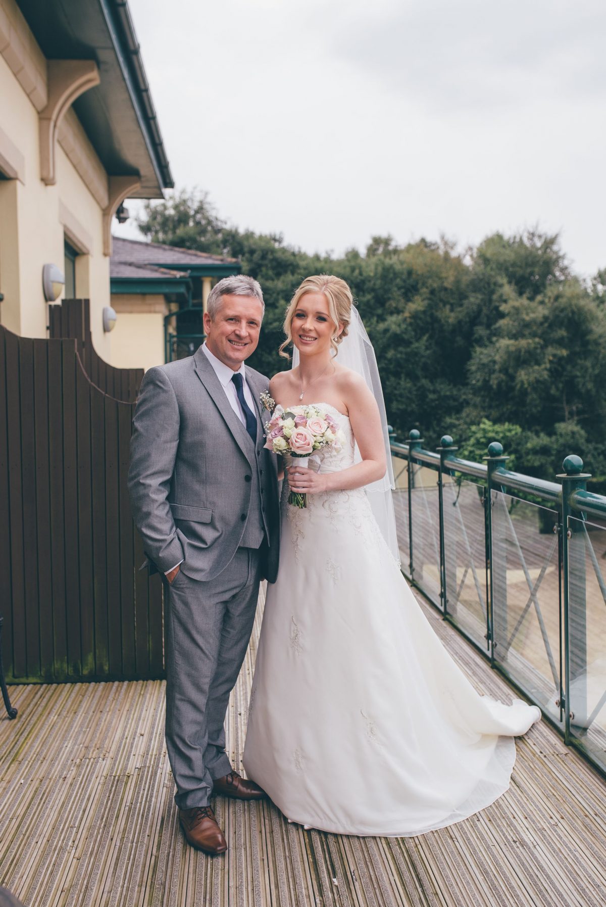 welsh_wedding_photographer_rachel_lambert_photography_canada_lake_lodge_michaela_haydn_ 29