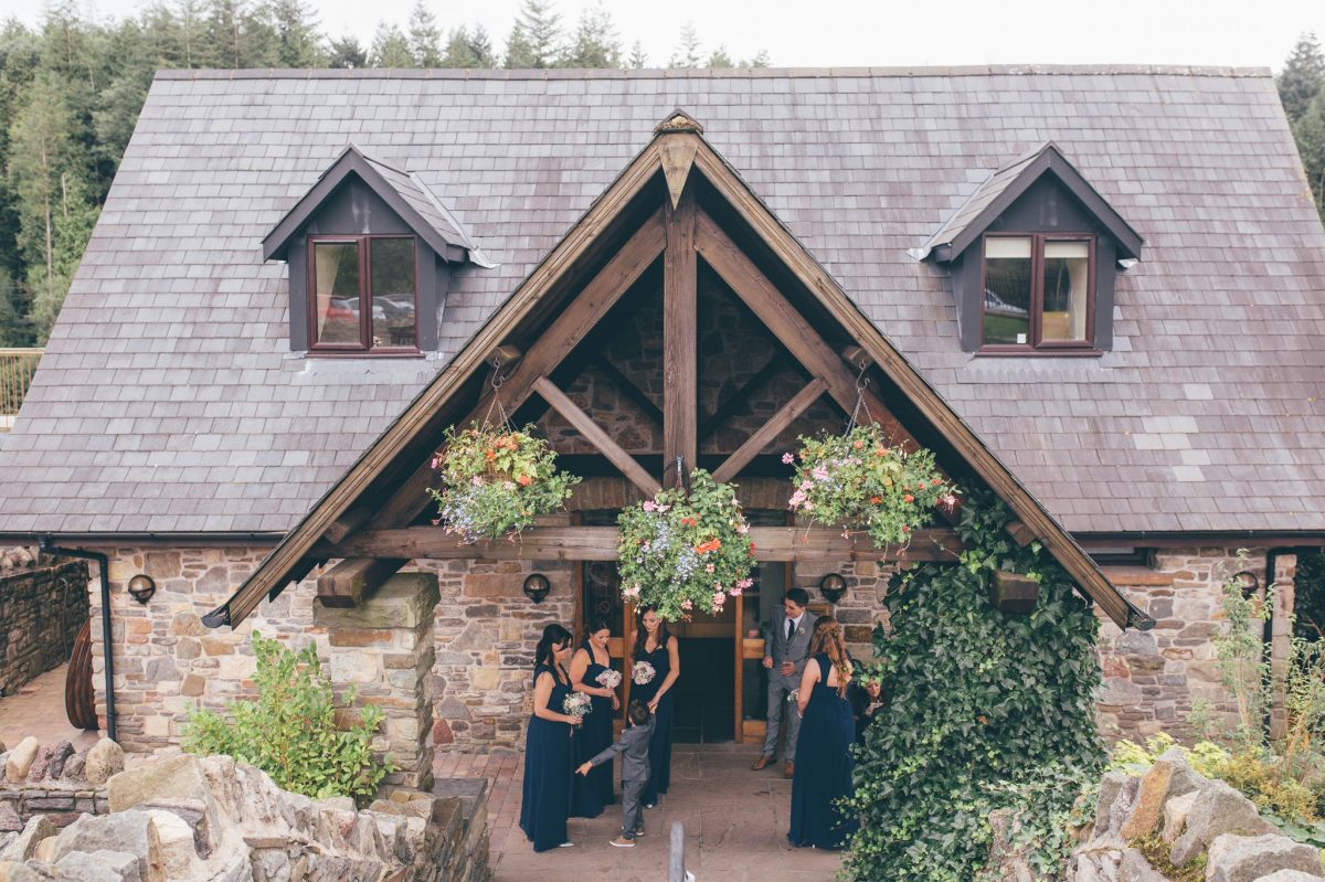 welsh_wedding_photographer_rachel_lambert_photography_canada_lake_lodge_michaela_haydn_ 41