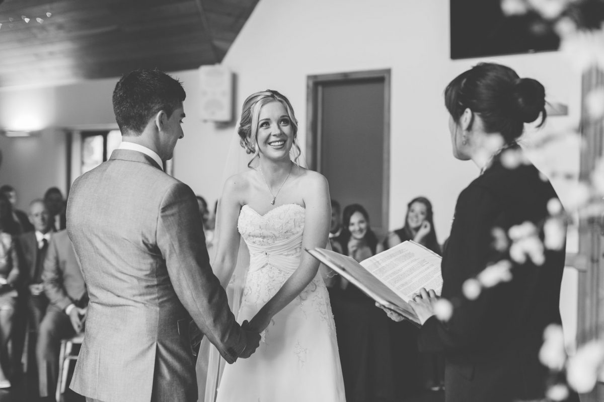 welsh_wedding_photographer_rachel_lambert_photography_canada_lake_lodge_michaela_haydn_ 56