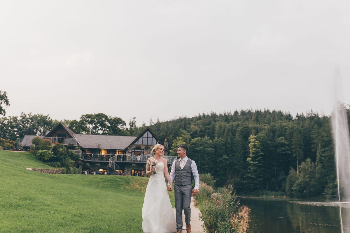 welsh_wedding_photographer_rachel_lambert_photography_canada_lake_lodge_michaela_haydn_ 90