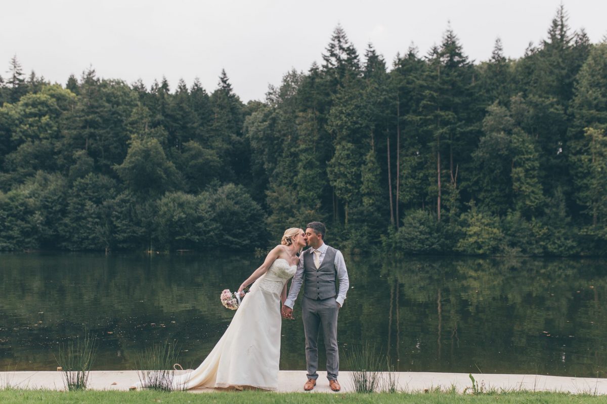welsh_wedding_photographer_rachel_lambert_photography_canada_lake_lodge_michaela_haydn_ 92