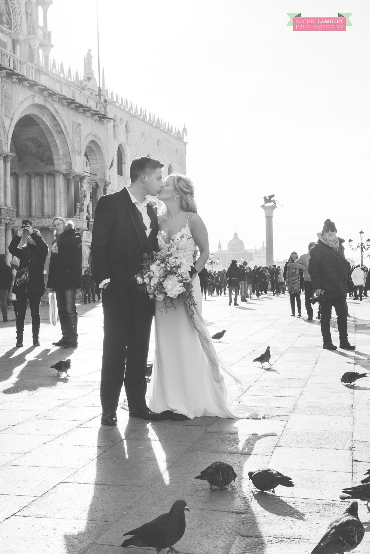 bride and groom pigeons st marks square Venice italy