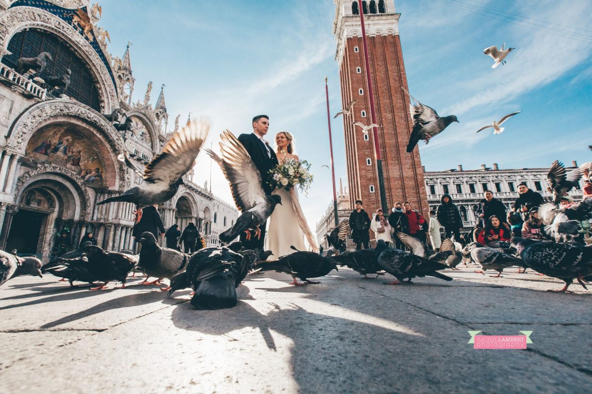 cwtch destination wedding photography workshop bride and groom in piazza san marco