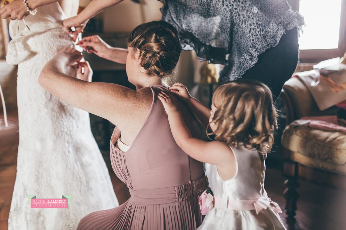  wedding in italy cortona tuscany villa san crispolto bride preperation flower girl