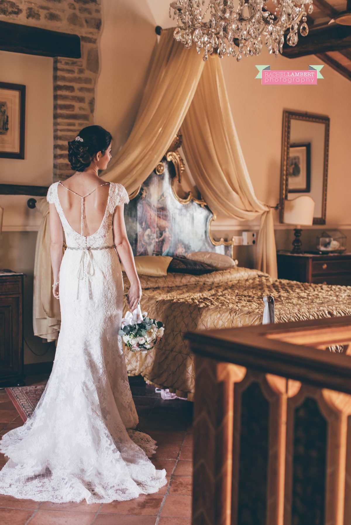 wedding in italy cortona tuscany villa san crispolto bride portrait