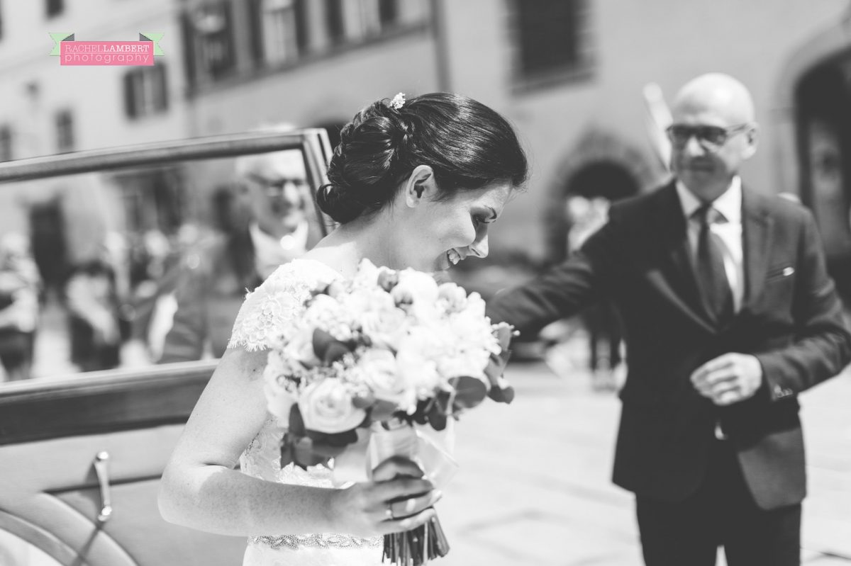 wedding in italy colour cortona tuscany town hall ceremony bride arriving