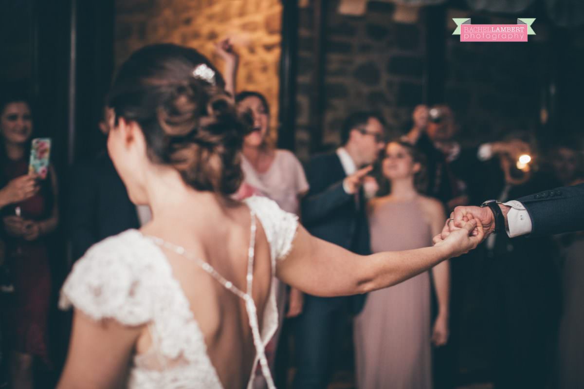 bride and groom first dance wedding in italy 