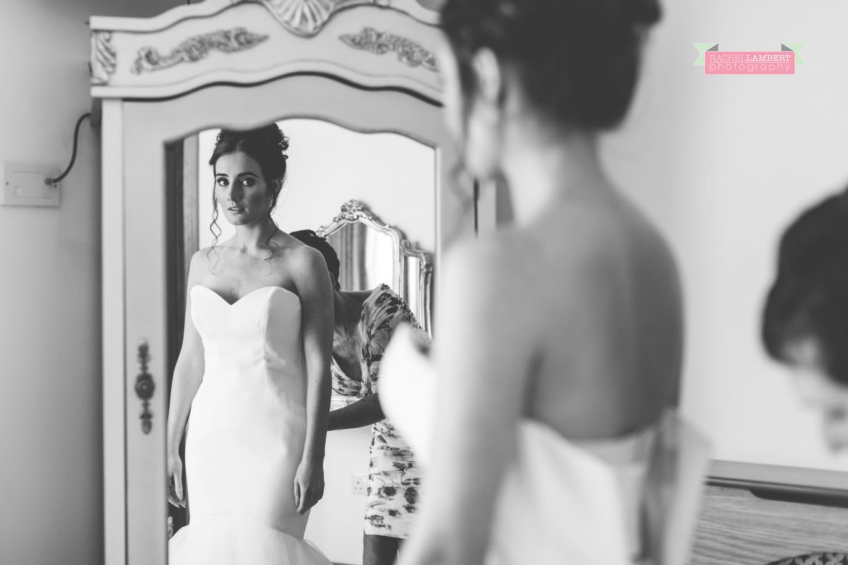 olwalls wedding photographer rachel lambert photography bridal prep at mulberry house black and white