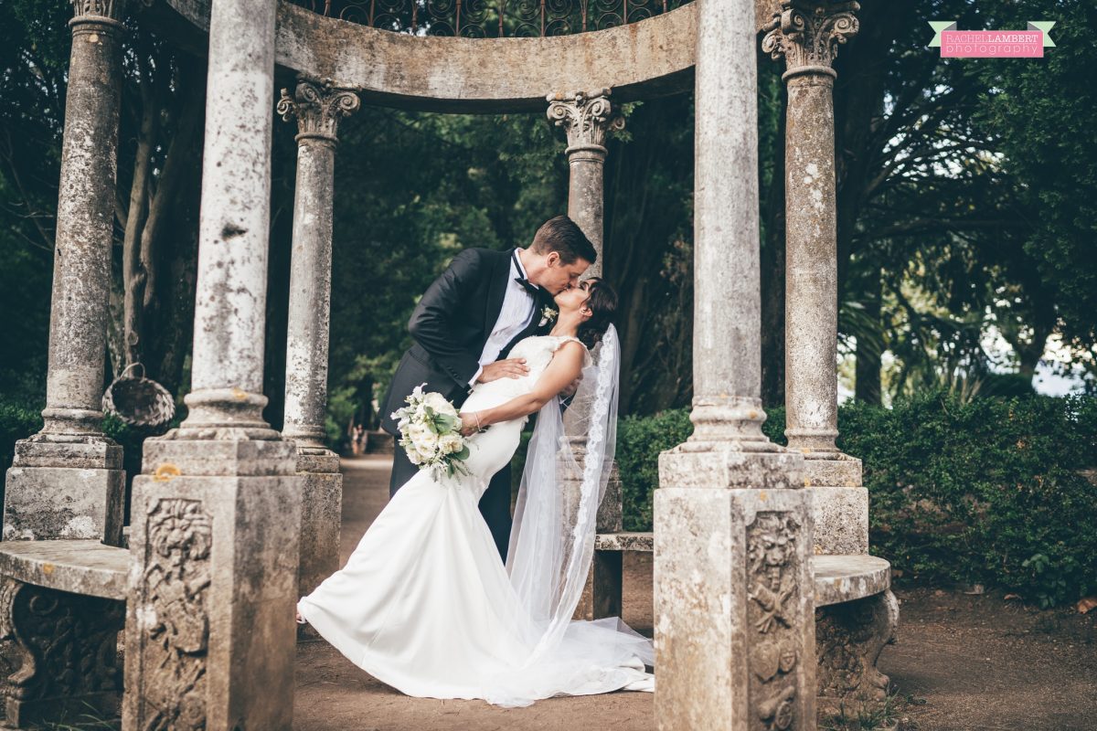 villa cimbrone ravello amalfi wedding photos bride and groom couple shots