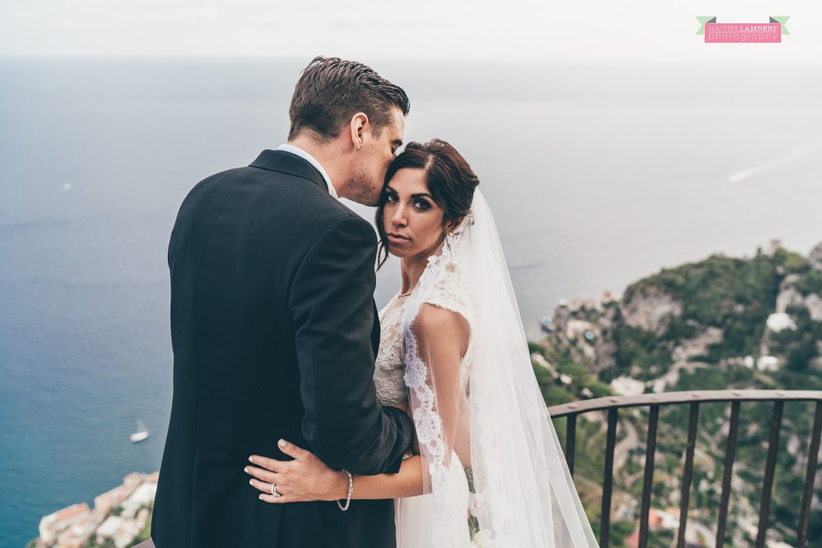villa cimbrone ravello amalfi wedding photos bride and groom couple shots