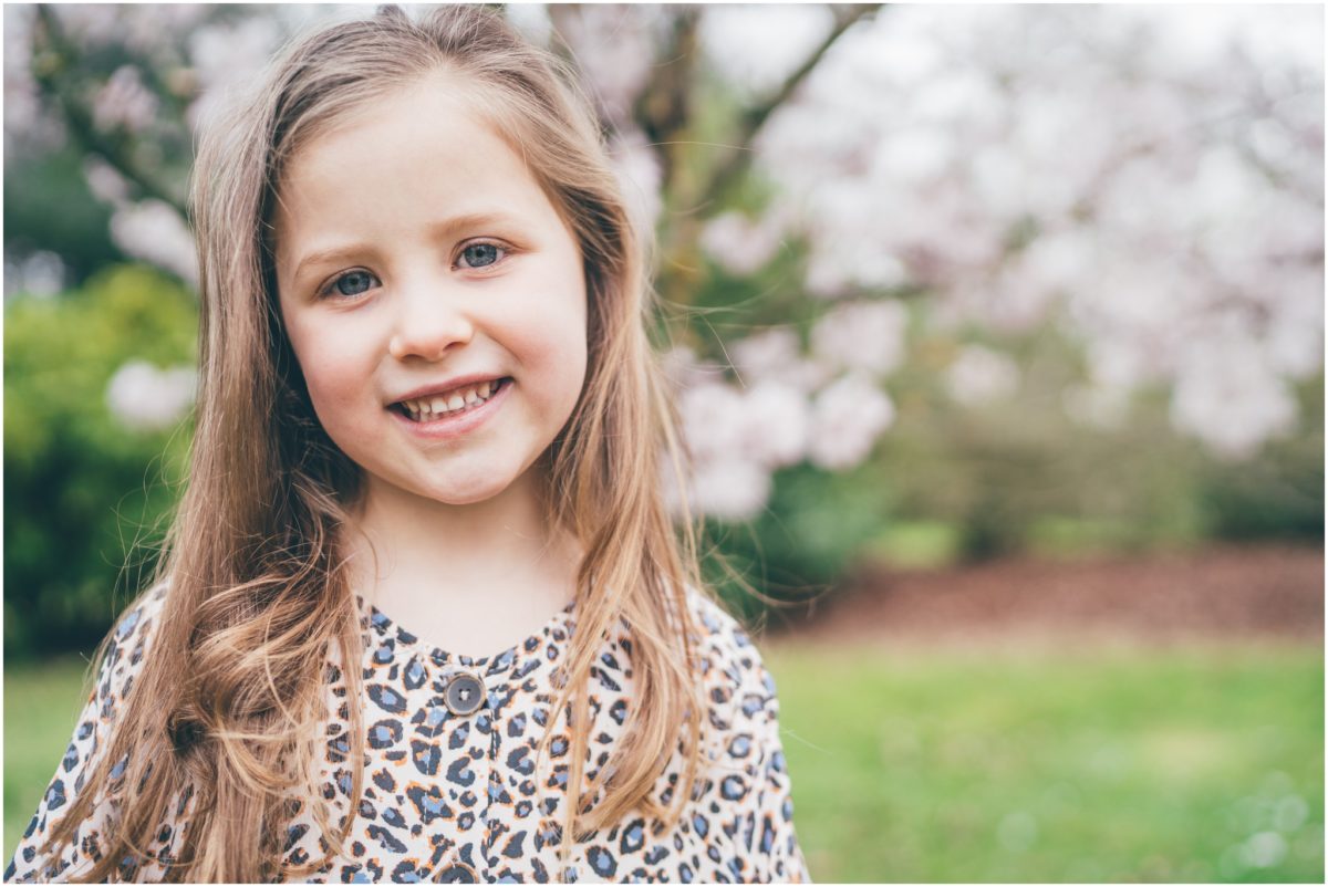 lifestyle photographer cardiff wales rachel lambert photography cherry blossoms