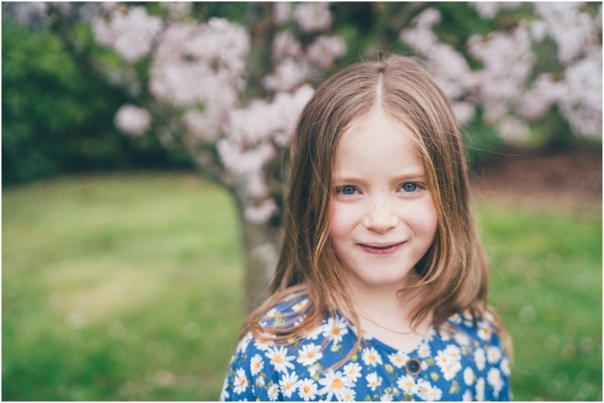 lifestyle photographer cardiff wales rachel lambert photography cherry blossoms