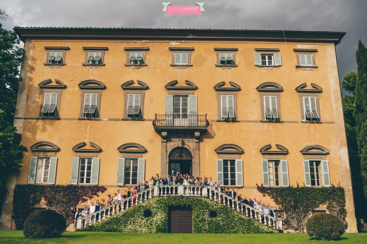 destination weddings photographers in italy pisa villa lungomonte group shots of guests