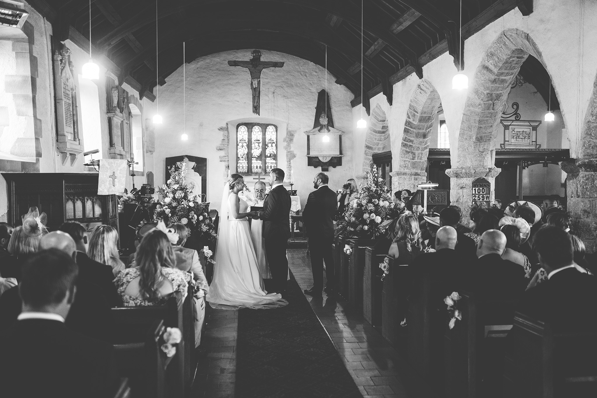 planning your wedding day church ceremony