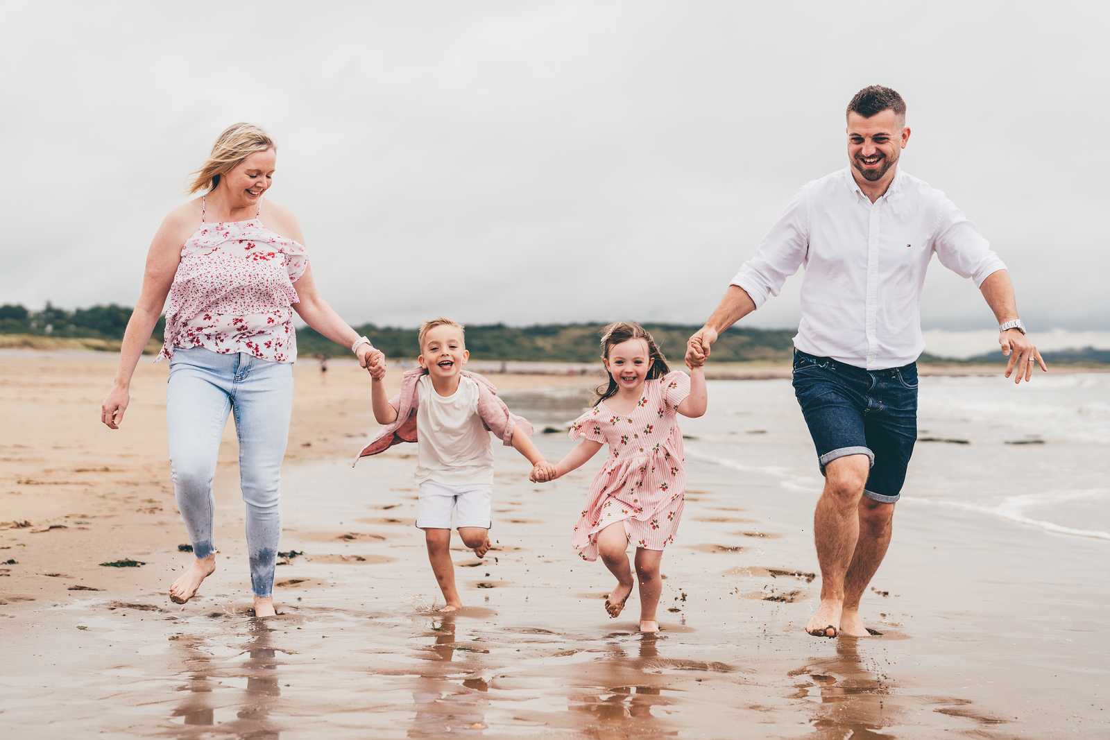 5_family_portrait_photographer_cardiff_rachel_lambert_photography_porthcawl